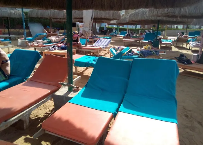 Sun & Sea And Aqua Park - Gurdaka