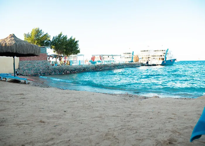 Sun & Sea And Aqua Park - 3*
