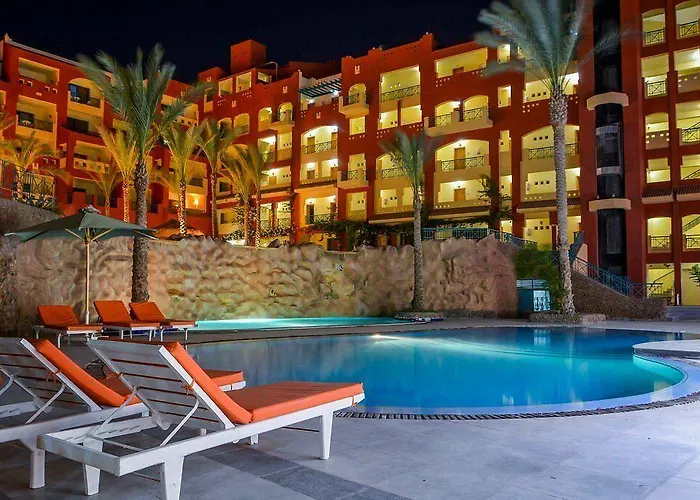 Sun & Sea And Aqua Park - 3*