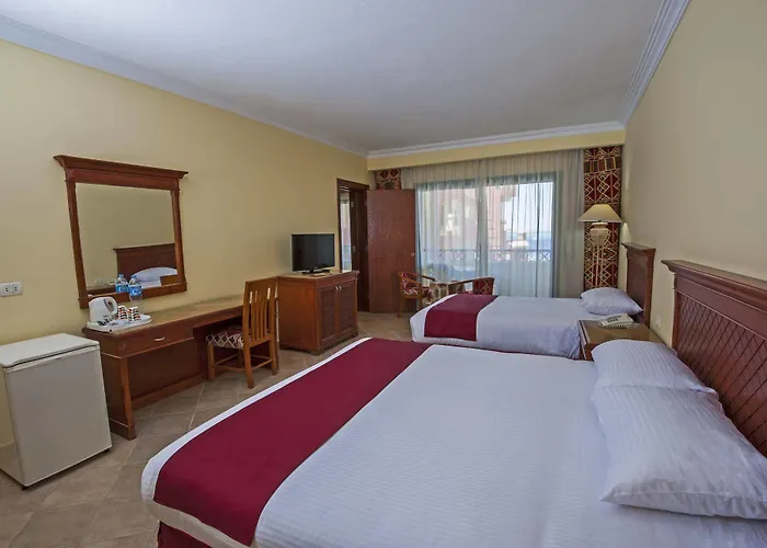 Üdülőközpont Sun & Sea And Aqua Park - 3*
